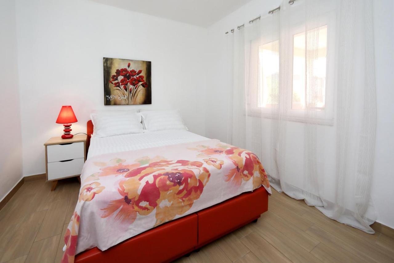 Apartment Sunny Terrace บาร์บินเย ภายนอก รูปภาพ