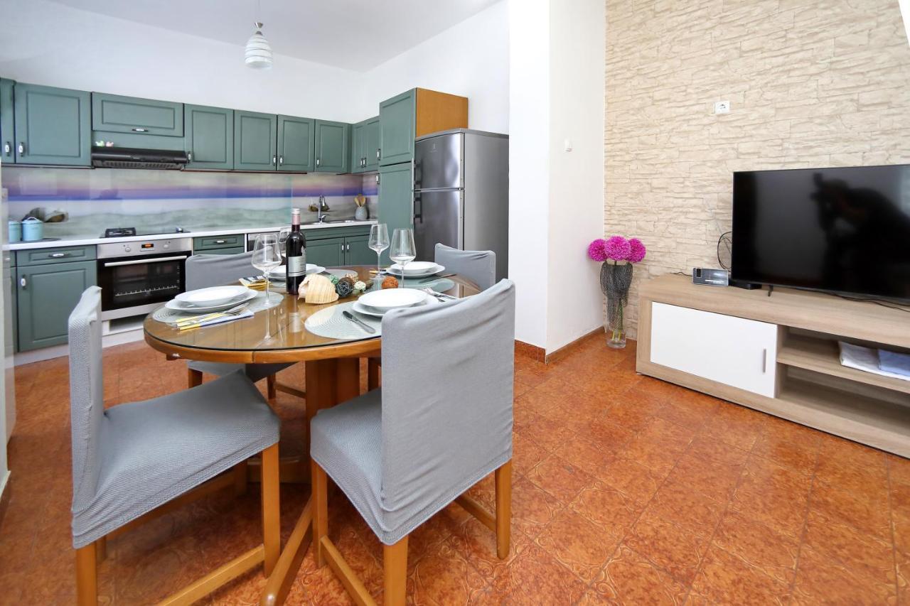 Apartment Sunny Terrace บาร์บินเย ภายนอก รูปภาพ