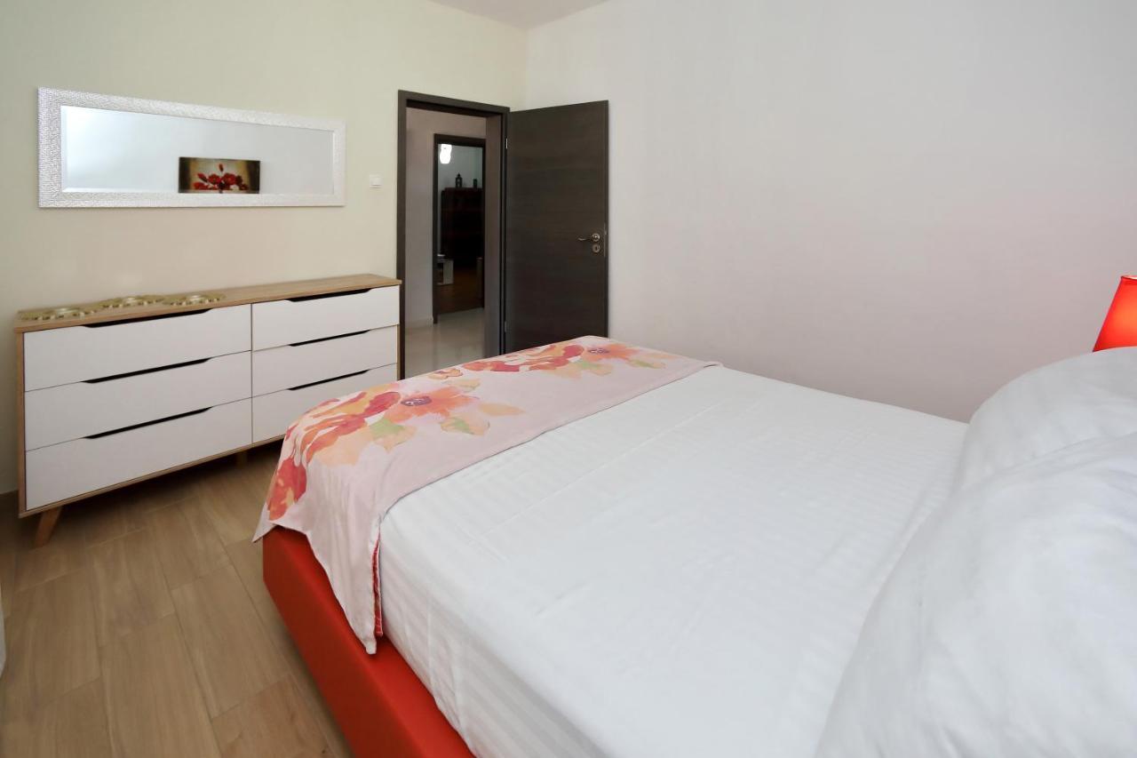 Apartment Sunny Terrace บาร์บินเย ภายนอก รูปภาพ