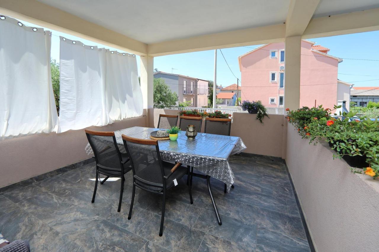 Apartment Sunny Terrace บาร์บินเย ภายนอก รูปภาพ