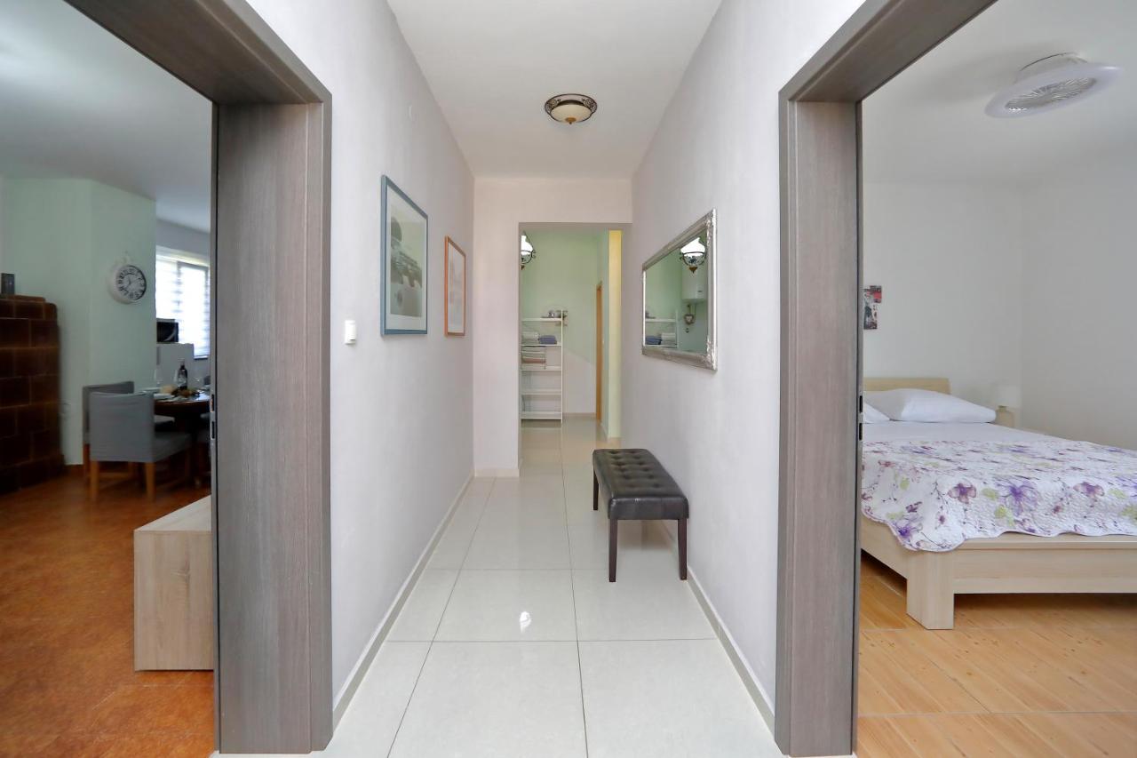 Apartment Sunny Terrace บาร์บินเย ภายนอก รูปภาพ